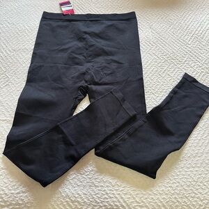 High-Waisted Shaping Legging - Black